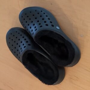 Joybees NWOT Unisex Sz9W Sz7M Black Cozy Clogs Faux Fur Lined